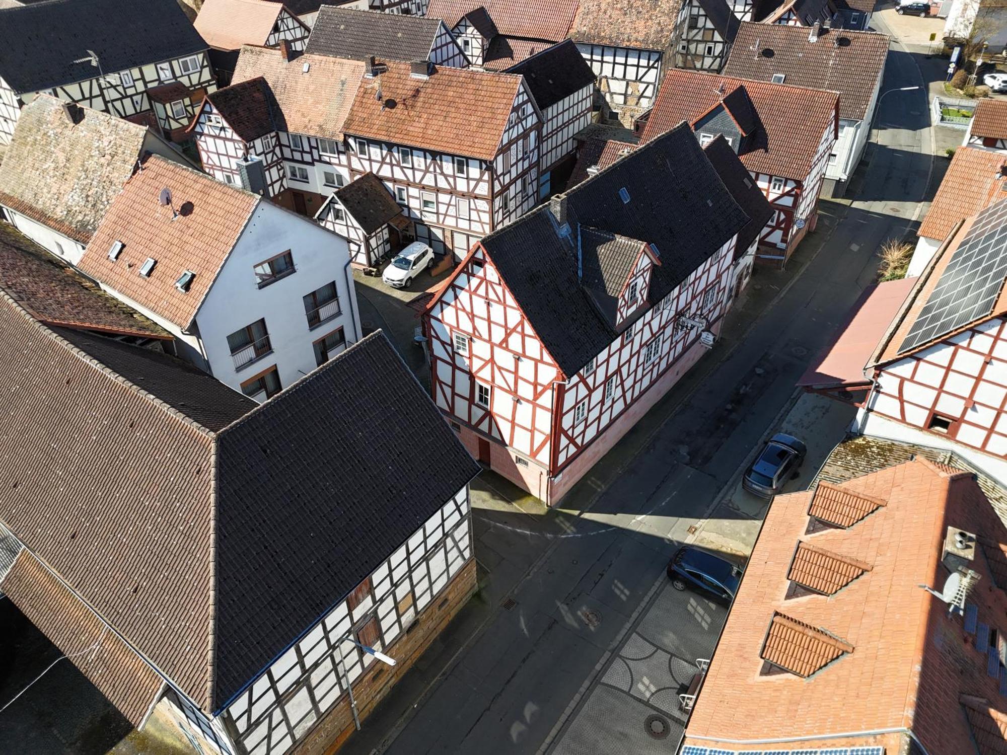 Zur Goldenen Krone Pension Stadtallendorf Exteriér fotografie