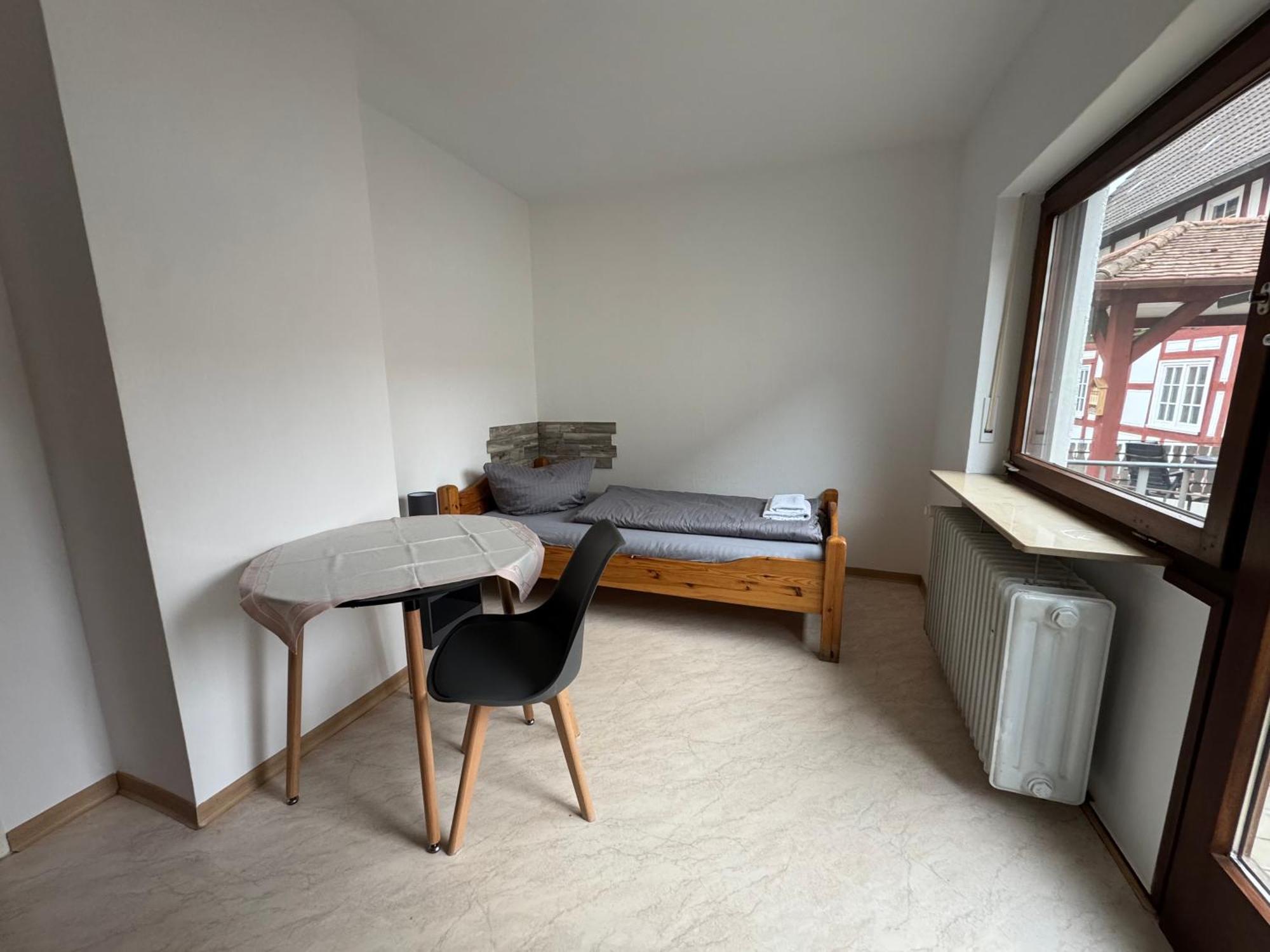 Zur Goldenen Krone Pension Stadtallendorf Exteriér fotografie