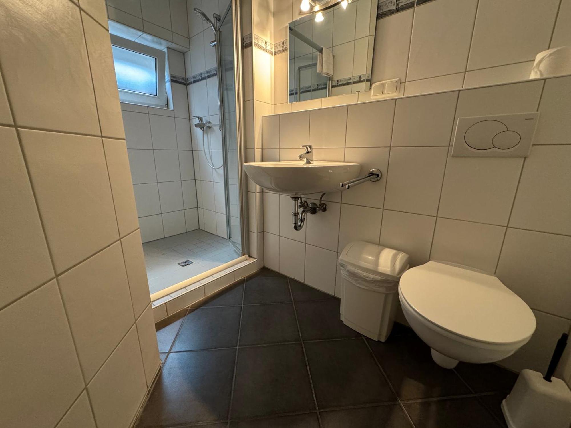 Zur Goldenen Krone Pension Stadtallendorf Exteriér fotografie